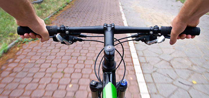 pistes-cyclables-retroeclairees
