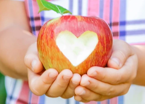 pomme-avec-un-cœur